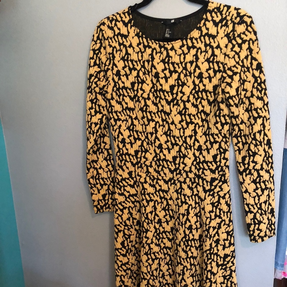 Forever 21 Yellow Leopard Print Longsleeve Dress M